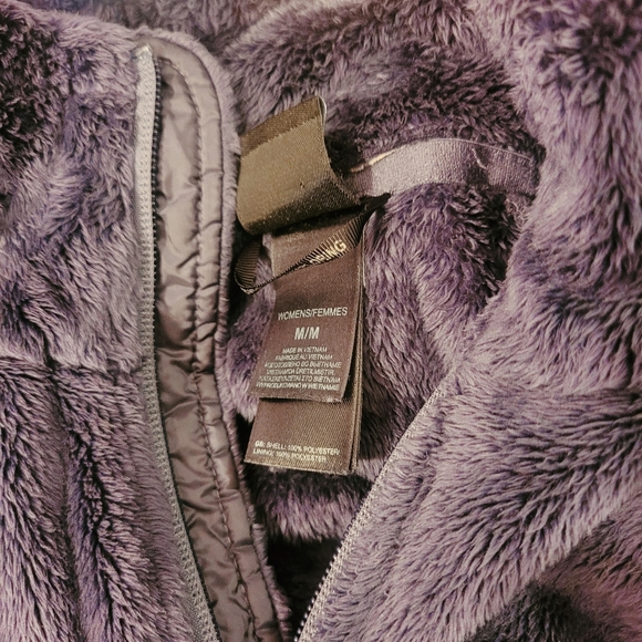 The North face fleece size medium deep purple - Picture 11 of 11